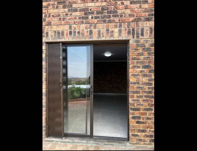 1 bed property to rent in GLENVISTA